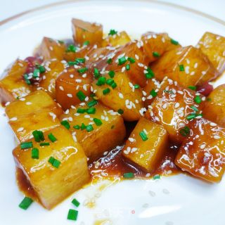 白烧利剑萝卜的做法步调：1