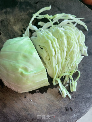 包菜炒鸡蛋的做法步调：3