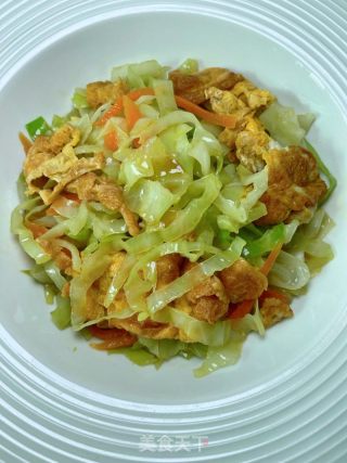 包菜炒鸡蛋的做法步调：13