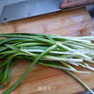 韭菜炒黄蛤肉的做法步调：5