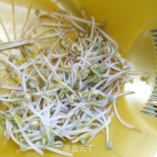 绿芽菜炒海参的做法步调：6