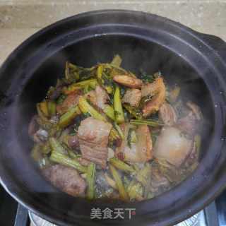 火碌菜猪肉煲的做法步调：10