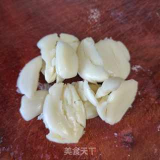 蒜喷鼻白薯叶的做法步调：3