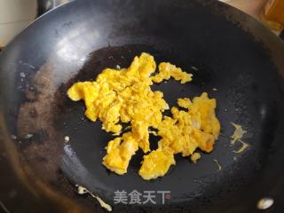 莴笋叶炒蛋的做法步调：5