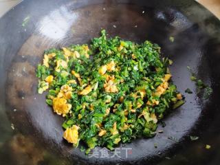 莴笋叶炒蛋的做法步调：7