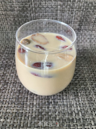 阿胶白枣桂圆奶茶的做法步调：11