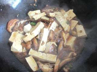 喷鼻菇肉终豆腐的做法步调：8