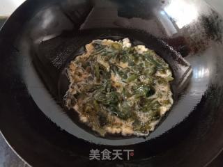裙带菜炒鸡蛋的做法步调：5