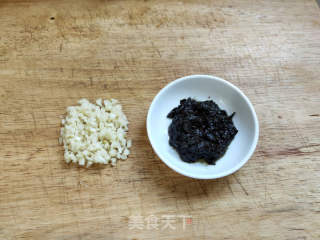 榄菜炒豆角的做法步调：2