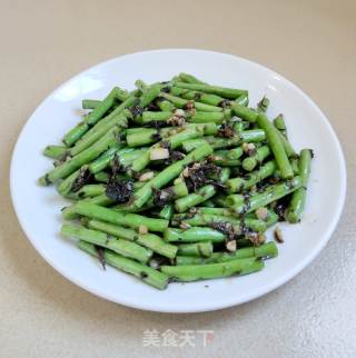 榄菜炒豆角的做法步调：8