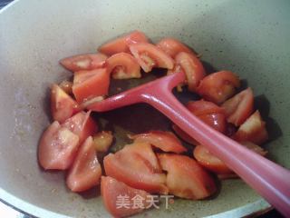 单菇炒番茄的做法步调：5