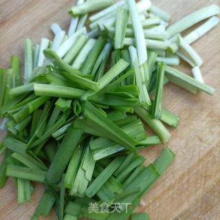 韭菜炒雷笋的做法步调：3