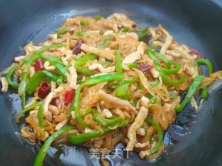 利剑萝卜丝炒肉的做法步调：8
