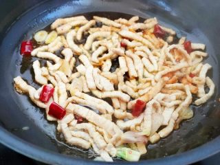 利剑萝卜丝炒肉的做法步调：6