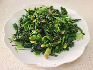 芝麻盐拌菠菜的做法步调：7