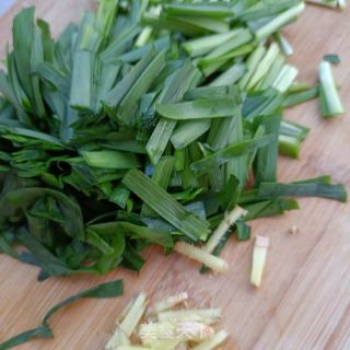 韭菜炒蛎肉的做法步调：2