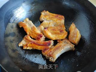 白烧单层仔排的做法步调：3