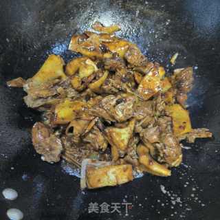 豉汁焖鸭的做法步调：9