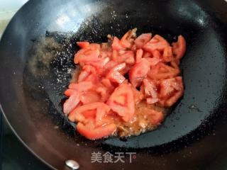 肉片海陈菇番茄豆皮汤的做法步调：5