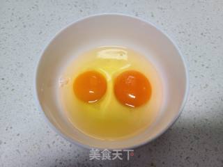 鸡蛋炒蒸枸蒲穗的做法步调：1