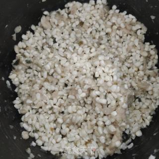 加脂菜谱--糯玉米版京彩肥肉粥的做法步调：4