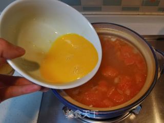 西白柿鸡蛋汤的做法步调：6