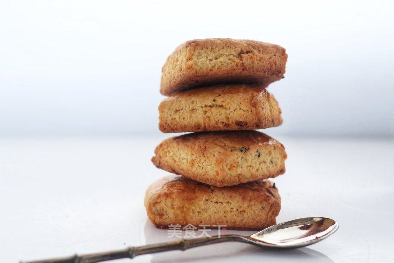 咸蛋黄肉紧司康的做法