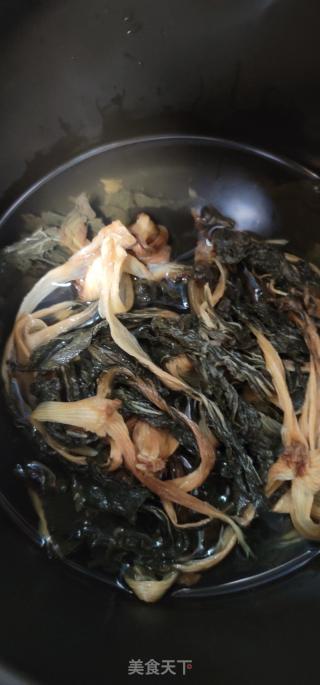 陈肾花死菜干汤的做法步调：6