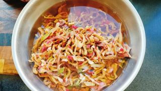 酱喷鼻黄豆萝卜干的做法步调：2