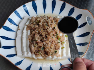 虾蓉蒸豆腐的做法步调：7
