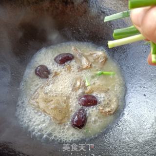 鸽汤炒韭菜的做法步调：4