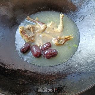 鸽汤炒韭菜的做法步调：3