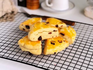 蛋奶蔓越莓司康的做法步调：8