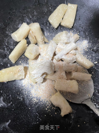 返沙麦喷鼻姜薯的做法步调：11