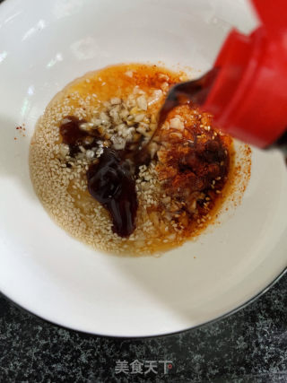 酸辣川粉的做法步调：6