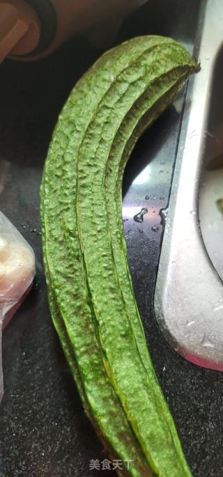 心蘑炒丝瓜的做法步调：2