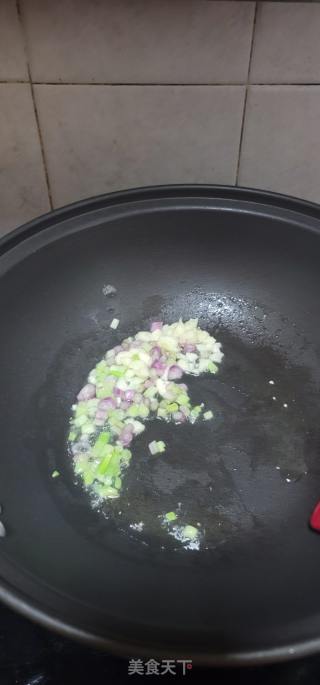心蘑炒丝瓜的做法步调：7