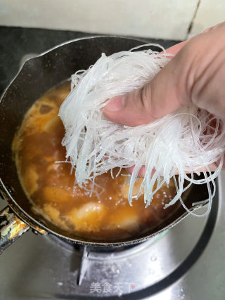 番茄粉丝虾滑的做法步调：9