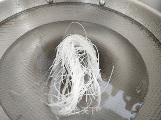 凉拌番茄粉丝的做法步调：2