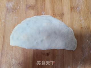 韭菜鸡蛋馅菜盒的做法步调：8