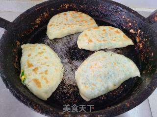 韭菜鸡蛋馅菜盒的做法步调：10