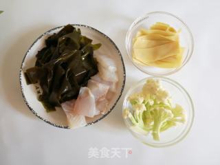 海陈十锦菜的做法步调：2