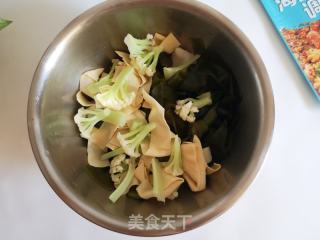 海陈十锦菜的做法步调：9