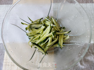 捞汁素十锦的做法步调：3