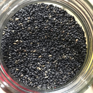 三乌芝麻糊的做法步调：2