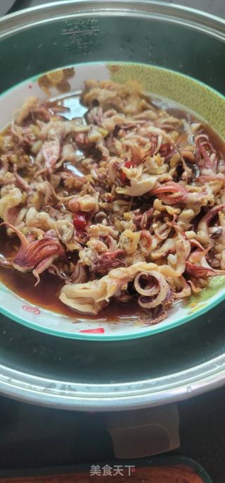 蒸鱿鱼须的做法步调：6