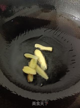 昂刺鱼豆腐锅的做法步调：2