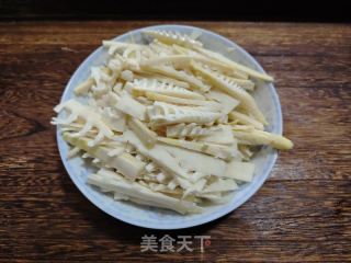 雷笋拌豆皮的做法步调：2