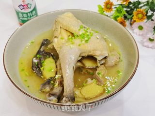 简朴易做，养分滋补的浑蒸孺子鸡的做法步调：7
