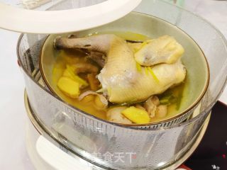 简朴易做，养分滋补的浑蒸孺子鸡的做法步调：6